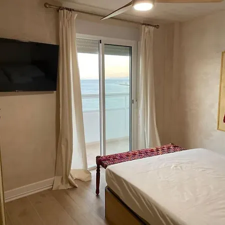 Maravilloso En Primera Linea De Playa. Apartment Torreguadiaro